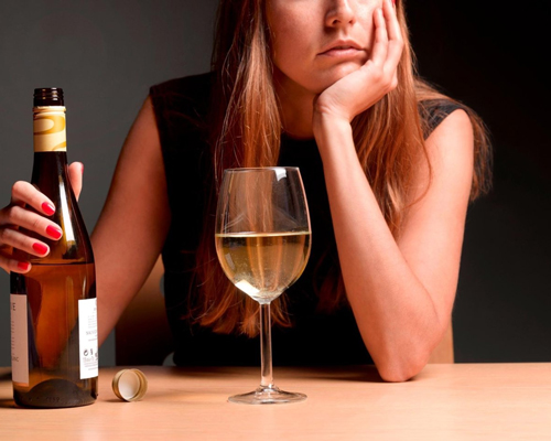 Анонимное лечение женского алкоголизма в Стрежевом